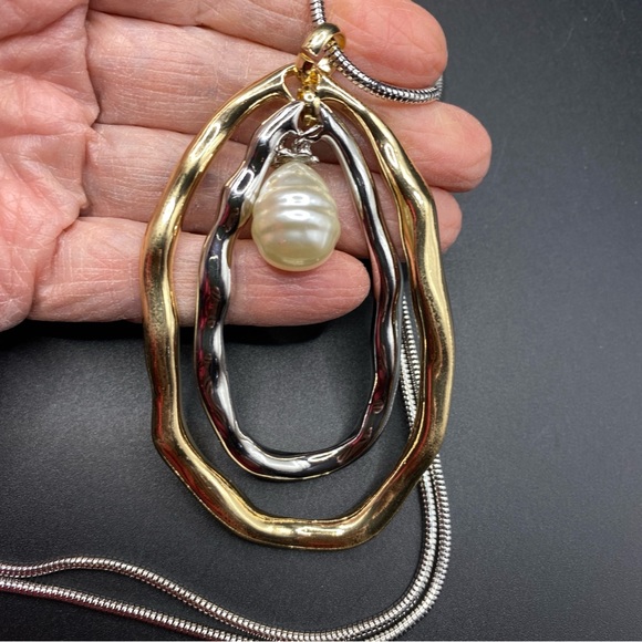 Mixed Metals Pearl Dangle On Long Serpentine Chain Necklace - Picture 6 of 8